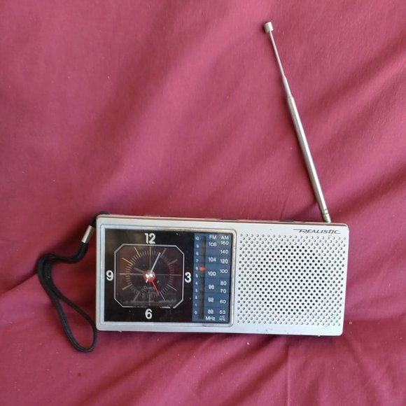 Vintage Radio Shack 12-1549 (Realistic) Chronomatic-242 Radio, Clock & Alarm - Picture 1 of 11